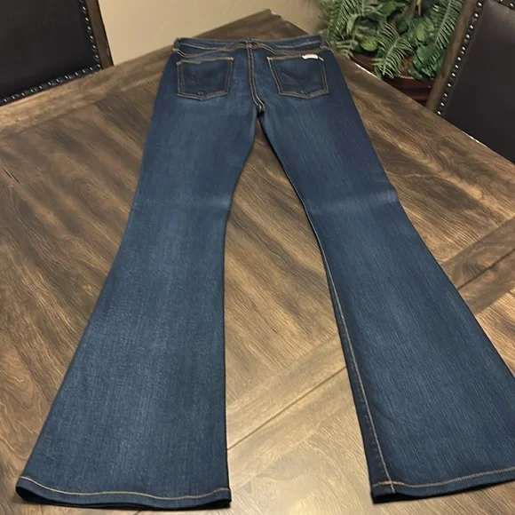 Hudson Flare Jean - Picture 8 of 15